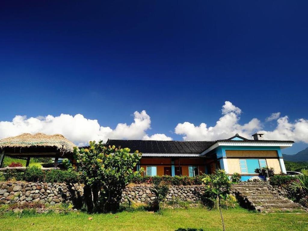 Wan-Lu-Yi Bed & Breakfast Changbin Exterior photo